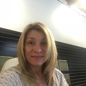 Meet your Posher, Neli